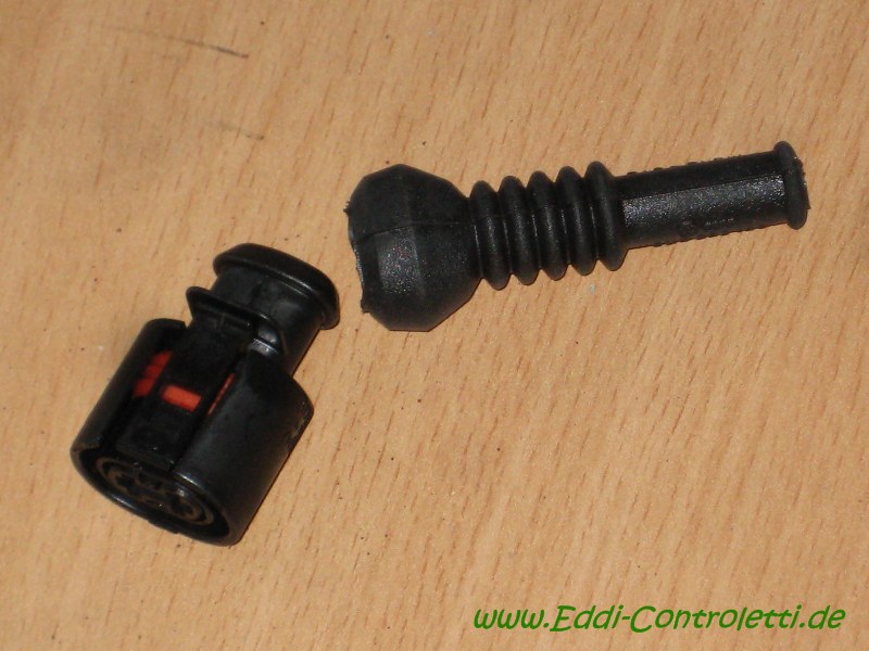 ABS-Sensor_vorne_Stecker_01.JPG